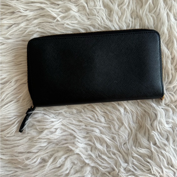 Tory Burch wallet - Picture 2 of 4